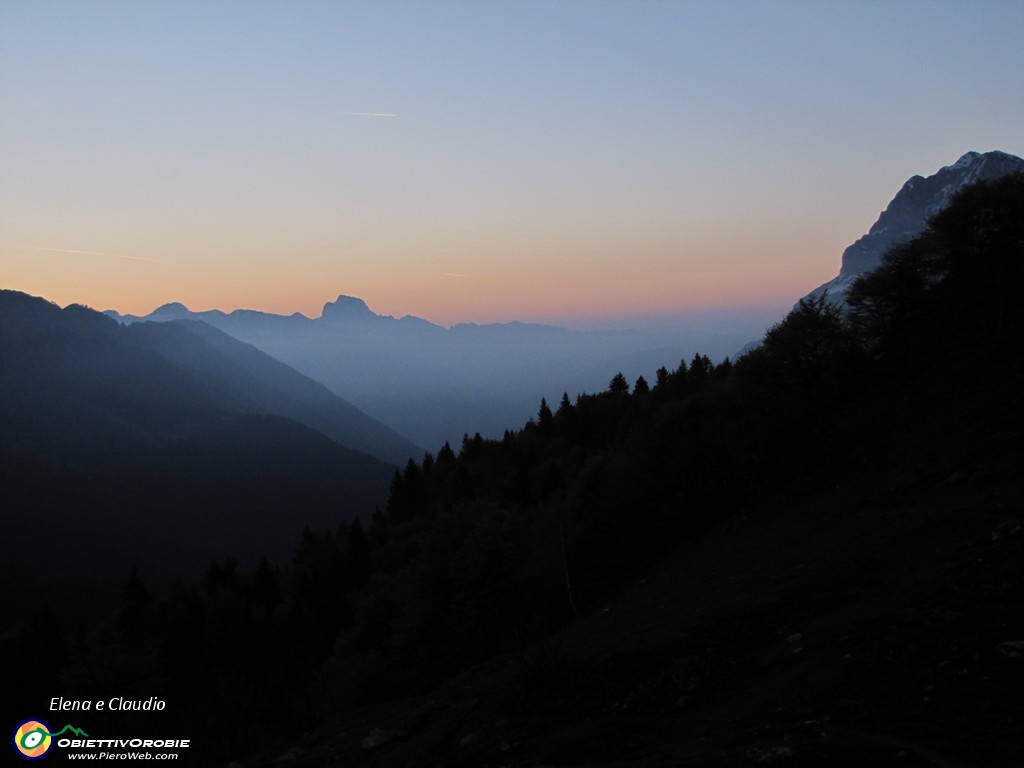 17 Il giorno dopo all'alba.JPG